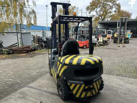 Chariots élévateurs diesel 2000  Komatsu FD25T12 (4)