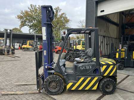 Chariots élévateurs diesel 2000  Komatsu FD25T12 (5)