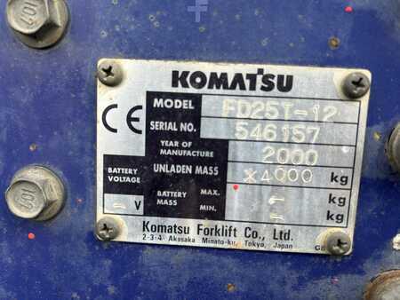 Chariots élévateurs diesel 2000  Komatsu FD25T12 (9)