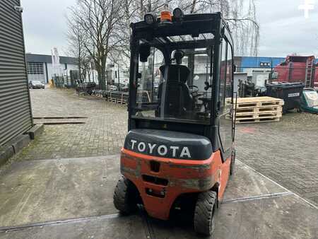 Electric - 4 wheels 2019  Toyota 8FBM16T (3)