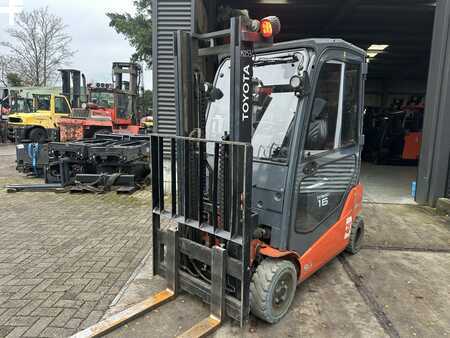 Electric - 4 wheels 2019  Toyota 8FBM16T (5)