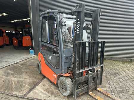 Electric - 4 wheels 2019  Toyota 8FBM16T (1)