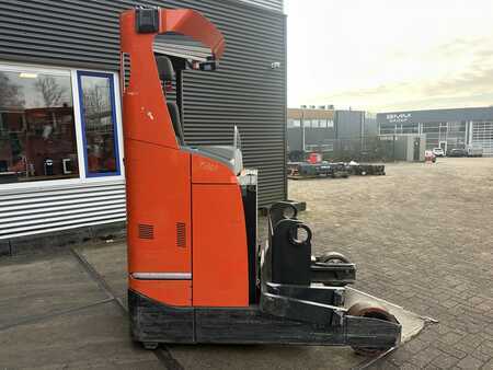 Schubmaststapler 2017  Toyota RRE200E (2)