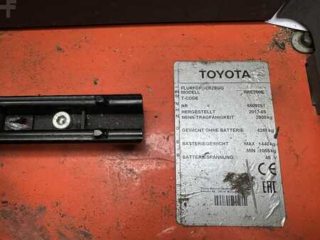 Schubmaststapler 2017  Toyota RRE200E (9)