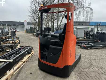 Schubmaststapler 2019  Toyota RRE200HC (3)