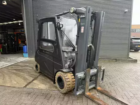 Carrelli elettrici 4 ruote 2018  Linde E35L-01 (1)