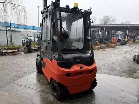 Carrelli elettrici 4 ruote 2018  Linde E35L-01 (4)