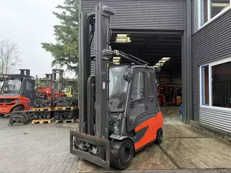 Carrelli elettrici 4 ruote 2018  Linde E35L-01 (6)