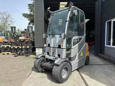 Eléctrica de 4 ruedas 2015  Still RX60-50/600 (5)