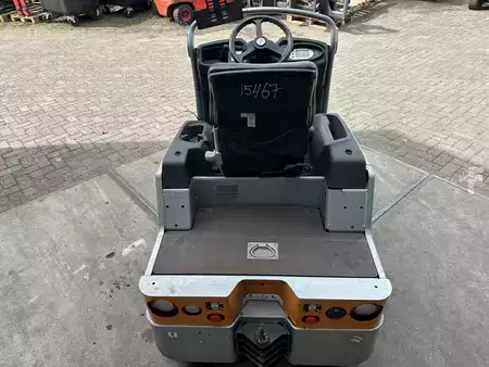 Tractor de arrastre 2018  Still LTX70 (3)