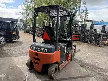 4-wiel elektrische heftrucks 2020  Toyota 8FBM18T (3)