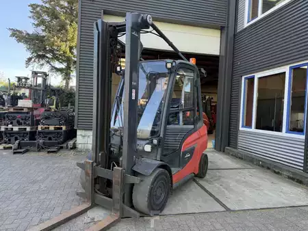 Diesel heftrucks 2020  Linde H30D-01 (6)