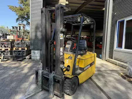 3-wiel elektrische heftrucks 2001  CAT Lift Trucks EP18KT (6)