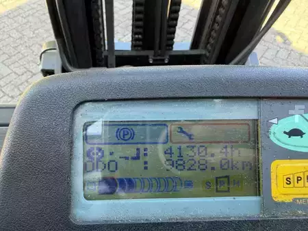 Eléctrica de 4 ruedas 2011  Toyota 7FBMF35 (8)