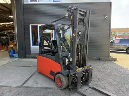 El truck - 3 hjulet 2012  Linde E18L-01 (1)
