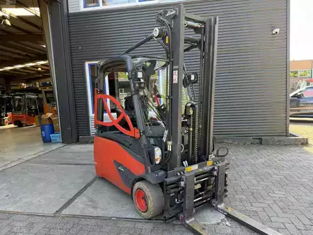El truck - 3 hjulet 2016  Linde E18L-02 (1)