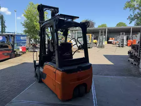 Carrelli elettrici 3 ruote 2017  Linde E20L-02 (4)