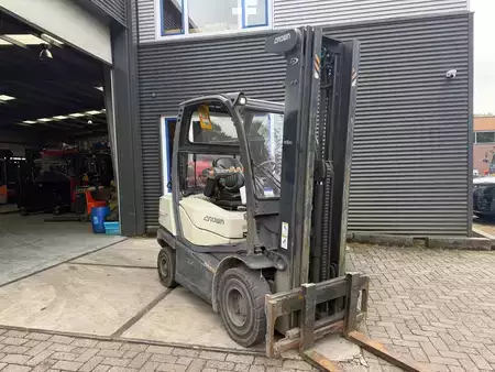 Empilhador a gás 2020  Crown C-51050-25 (1)