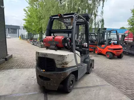 Empilhador a gás 2020  Crown C-51050-25 (5)