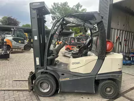 Empilhador a gás 2020  Crown C-51050-25 (4)
