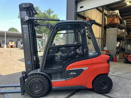 Diesel heftrucks 2023  Linde H30D-01 (4)