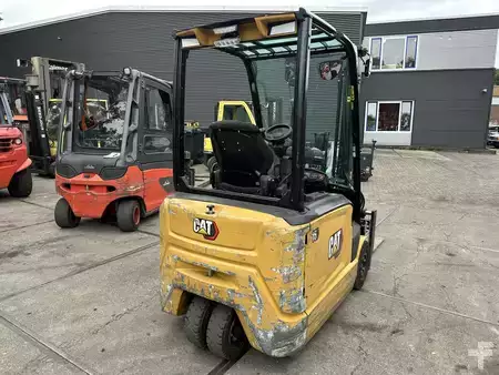 Chariots électriques à 3 roues 2020  CAT Lift Trucks EP16ANT (3)