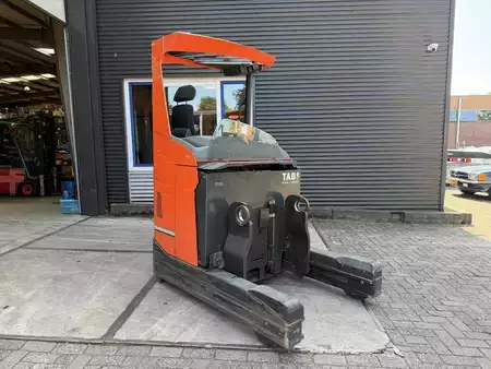 Skjutstativtruck 2017  Toyota RRE180HE (1)