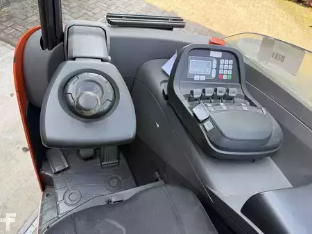 Skjutstativtruck 2017  Toyota RRE180HE (8)