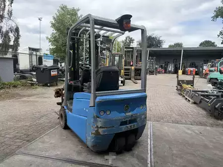 3-wiel elektrische heftrucks 2019  Cesab B318 (4)