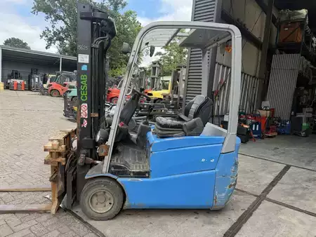 3-wiel elektrische heftrucks 2019  Cesab B318 (5)