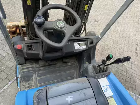 3-wiel elektrische heftrucks 2019  Cesab B318 (7)