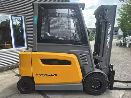 Elektro čtyřkolový VZV 2024  Jungheinrich EFG430 (2)