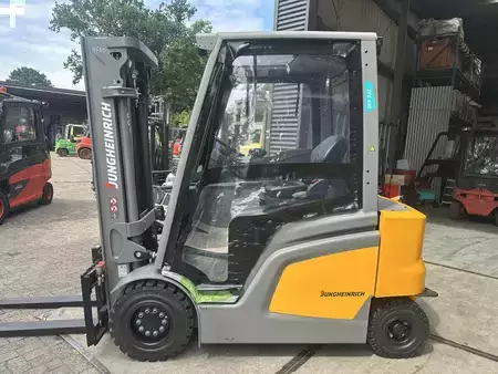 Elektro čtyřkolový VZV 2024  Jungheinrich EFG430 (4)