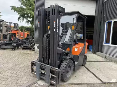 Wózki gazowe 2019  Doosan G25GP (6)