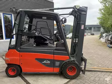 Elektrisk- 4 hjul 2021  Linde E35L-01 (2)