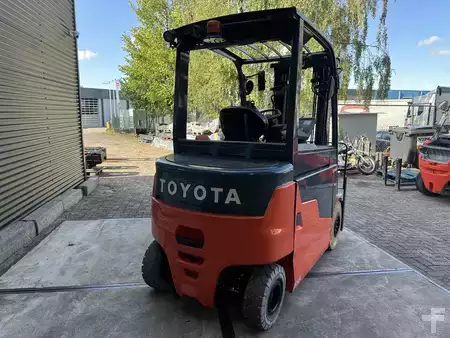 Elektromos 4 kerekű 2023  Toyota 9FBM25T (3)