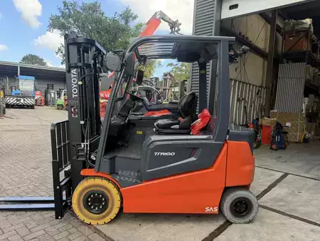 Elektromos 4 kerekű 2023  Toyota 9FBM25T (5)