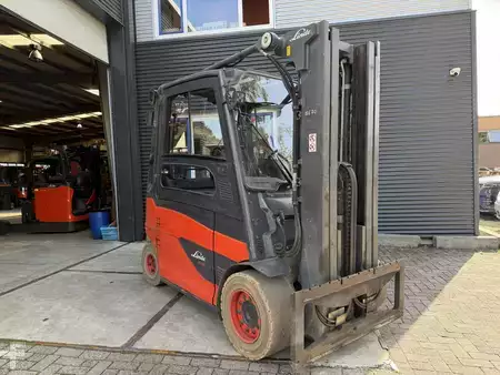 Electric - 4 wheels 2015  Linde E45HL-01/600 (1)