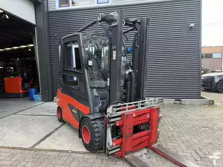 Electric - 4 wheels 2019  Linde E35L-01 (1)