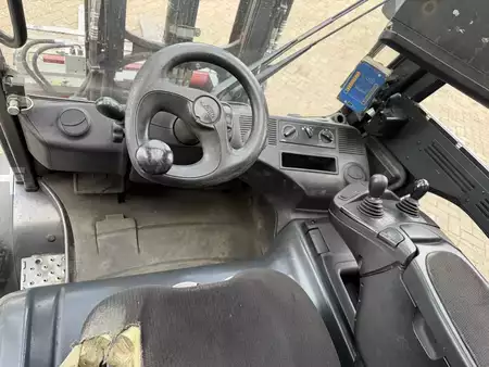 Electric - 4 wheels 2019  Linde E35L-01 (9)