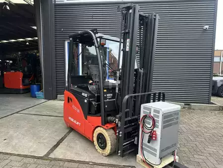 Carrelli elettrici 3 ruote 2026  Noblelift FE3D18N (1)