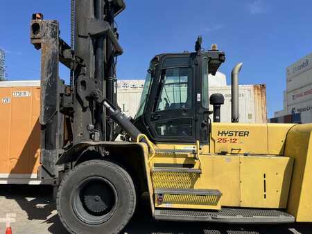 Chariots porte-conteneurs 2019  Hyster H25XM-12 (8)