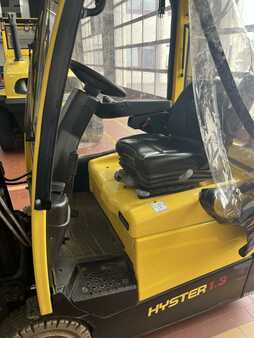 555_4943006-7.jpg?v=1761539136