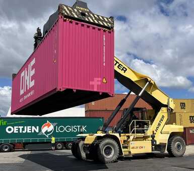 Reach-Stacker 2014  Hyster RS45-31CH (1)