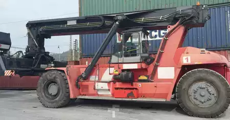 Reachstacker 2008  Kalmar DRF450 (1)