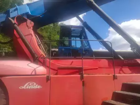 Reachstacker 2000  Linde C4535 TL4 (10)