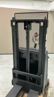 Stoccatori 2023  Crown DS3200-560-1190 (1)