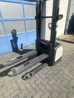 Container heftrucks 2023  Crown WF 3200 (2)