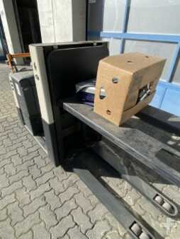 Container heftrucks 2018  Crown GPC3045 (4)