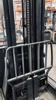 Reachtrucks 2015  Crown ESR 5260 (3)